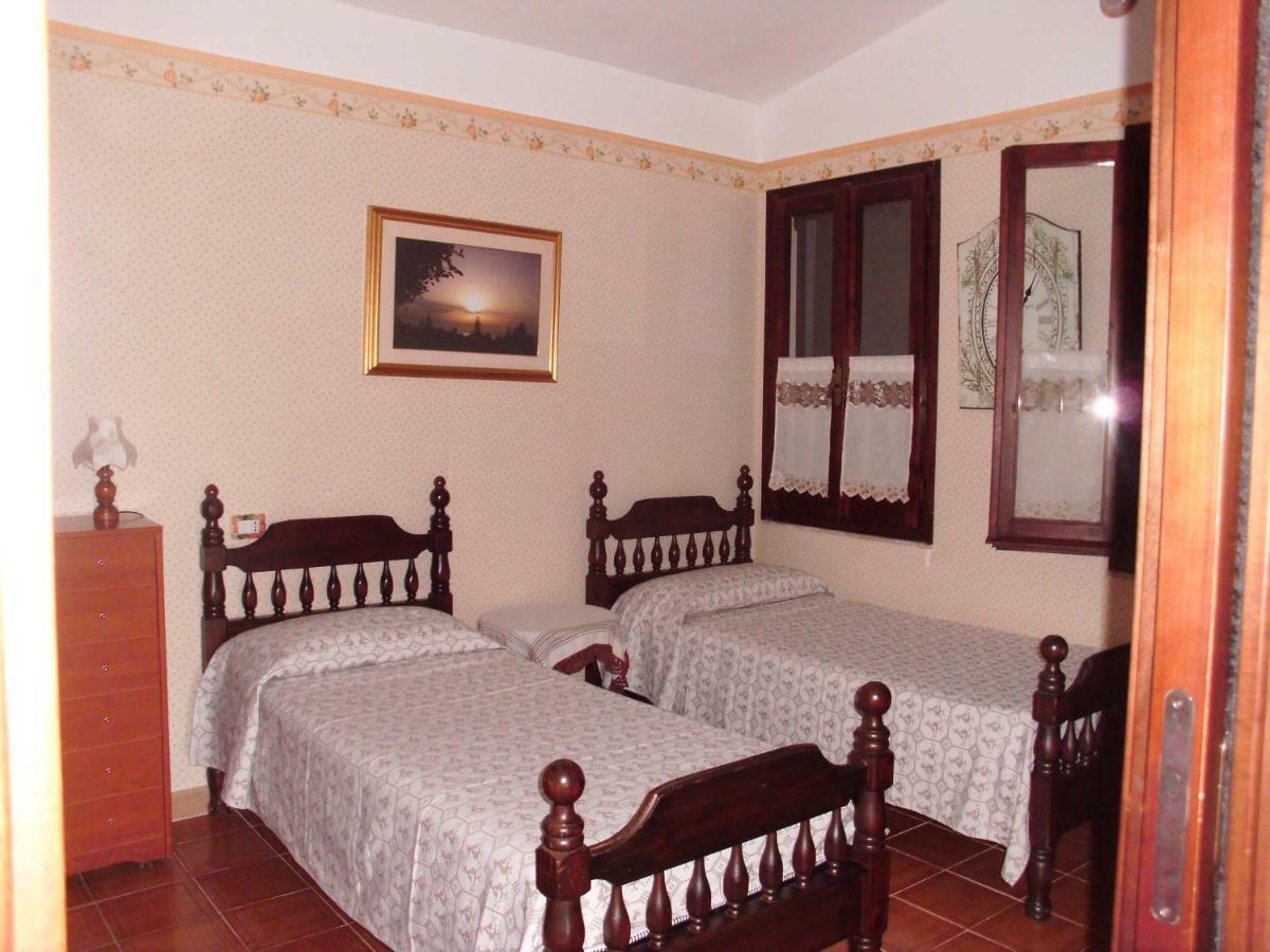 קוסטה ריי Battistina Holiday Home מראה חיצוני תמונה